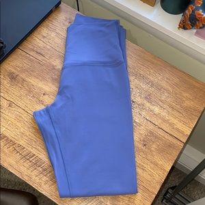 Lululemon align 25” size 4.
